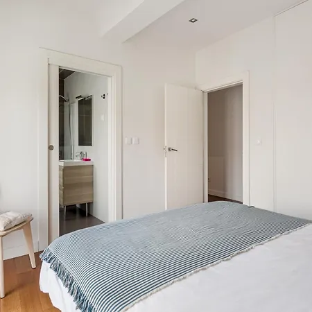 Appartement Joivy Modern Flat Near Estrela Garden Lisboa