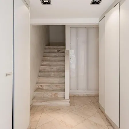Guestready - Modern Flat Near Estrela Garden Daire