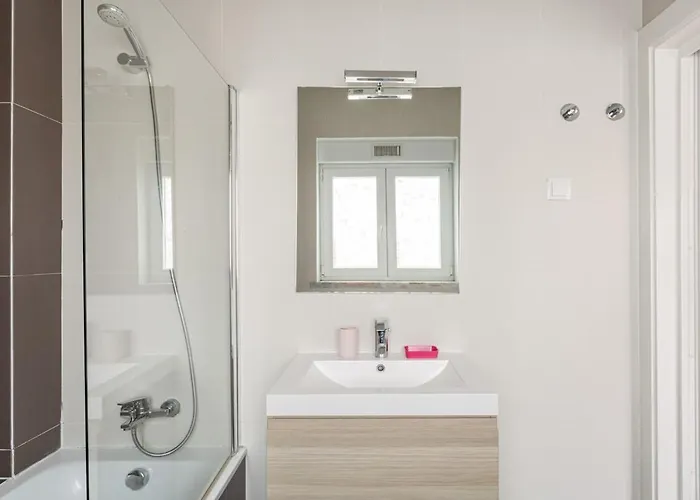 Guestready - Modern Flat Near Estrela Garden דירה *